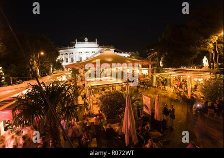 Wien, Opernfilmfestival - Chateau de Vienne, Musique Film Festival en face de l'hôtel de ville Banque D'Images