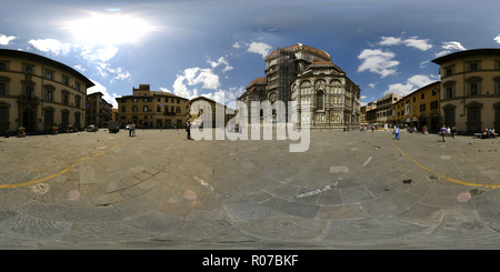 Vue panoramique à 360° de Katedra Matki Boskiej Kwietnej Florencja