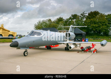 LEEUWARDEN, Pays-Bas - Septembre 17, 2011 : Bombardier Learjet 36A jet plane de Skyline Aviation sur le tarmac de la base aérienne de Leeuwarden. Banque D'Images