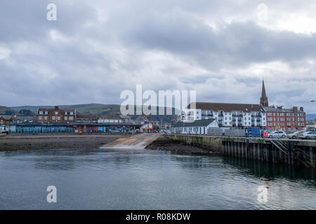 Largs, Ecosse, UK - 31 octobre 2018 : à Largs en centre ville et en particulier de la rue principale Pierhead. Banque D'Images