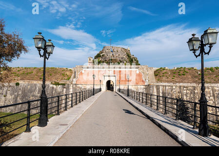 Entrée privée, pont, ancienne forteresse, Kerkyra, île de Corfou, îles Ioniennes, Grèce Banque D'Images