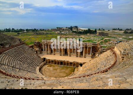 Ville d'Ephèse en Turquie reste avec Amphitheatre Banque D'Images