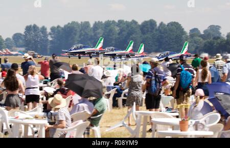 Frecce Tricolori 313° Gruppo Addestramento Acrobatico effectuant au Royal International 2018 AirTattoo Banque D'Images