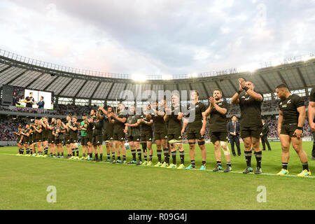 Tokyo, Japon. 06Th Nov, 2018. Les joueurs de Nouvelle-Zélande après le test-match de rugby entre le Japon et la Nouvelle-Zélande au Ajinomoto Stadium à Tokyo, Japon le 3 novembre 2018. Credit : AFLO/Alamy Live News Crédit : AFLO Co.,Ltd/Alamy Live News Banque D'Images