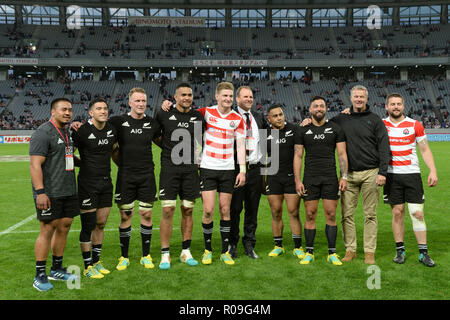 Tokyo, Japon. 06Th Nov, 2018. Les joueurs néo-zélandais posent après le test-match de rugby entre le Japon et la Nouvelle-Zélande au Ajinomoto Stadium à Tokyo, Japon le 3 novembre 2018. Credit : AFLO/Alamy Live News Crédit : AFLO Co.,Ltd/Alamy Live News Banque D'Images