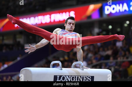 Doha, Katar. 09Th Nov, 2018. Samuel Mikulak (USA) au cheval d'arçons. GES/gym/Championnats du monde de gymnastique à Doha, Geraetfinale, 02.11.2018 - GES/artistique/Championnats du monde de gymnastique, Doha/Qatar : 02.11.2018 - utilisation dans le monde entier | Credit : dpa/Alamy Live News Banque D'Images