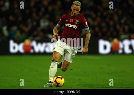 Londres, Royaume-Uni. 06Th Nov, 2018. Marko Arnautovic de West Ham United en action. Premier League, West Ham United v Burnley au stade de Londres, Queen Elizabeth Olympic Park de Londres le samedi 3 novembre 2018. Ce droit ne peut être utilisé qu'à des fins rédactionnelles. Usage éditorial uniquement, licence requise pour un usage commercial. Aucune utilisation de pari, de jeux ou d'un seul club/ligue/dvd publications pic par Steffan Bowen/Andrew Orchard la photographie de sport/Alamy live news Crédit : Andrew Orchard la photographie de sport/Alamy Live News Banque D'Images