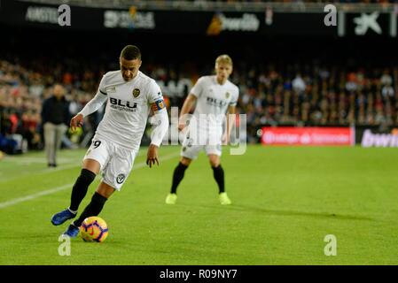 Rodrigo de Valence en action au cours de la ligue espagnole, La Liga, match de football entre Valence et Gérone le 03 novembre, au stade Mestalla de Valence, Espagne. Appuyez sur cordon Banque D'Images