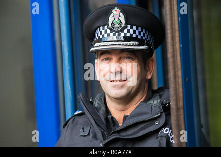 Le surintendant en chef Gareth Blair au poste de police de St Leonards, Bonfire Night interview Banque D'Images