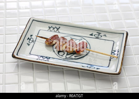 Coeur de poulet, yakitori, brochettes de poulet grillé japonais Banque D'Images