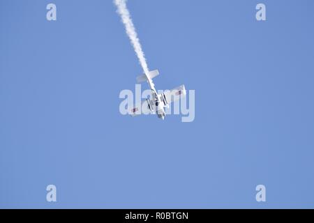 Raven (corbeau) de l'équipe hôtesse des milliers de spectateurs au Festival de l'Air 2018 Bournemouth Banque D'Images