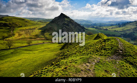 Chrome Hill, pris par une froide journée de mars, le Peak District, Angleterre Banque D'Images