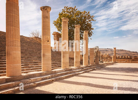 Ruines du temple dans la région de Lindos. Rhodes, Grèce. Banque D'Images