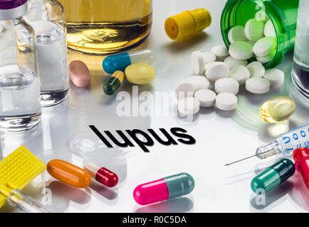 Le lupus, les médicaments comme concept de traitement ordinaires, conceptual image Banque D'Images