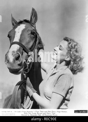 Actrice Ellen Drew, Portrait publicitaire avec Cheval pour le film 'La Dame de Kentucky', Paramount Pictures, 1939 Banque D'Images