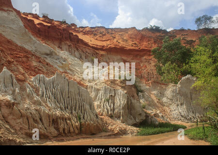 Fairytale ruisseau, rivière pierre de sable à mui ne vietnam Banque D'Images