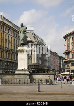 Monument à Giuseppe Parini à Milan. La Lombardie. Italie Banque D'Images