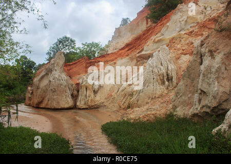 Fairytale ruisseau, rivière pierre de sable à mui ne vietnam Banque D'Images