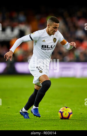 Mestalla, Valence, Espagne. 29Th sep 2018. La Liga football, Valencia et Alicante ; avant de Rodrigo Moreno Valencia CF breaks Crédit reporté : Action Plus Sport/Alamy Live News Banque D'Images