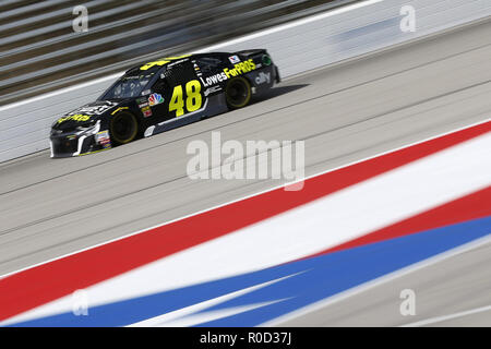 Ft. Worth, Texas, USA. 29Th sep 2018. Jimmie Johnson (48) tient à la voie à la pratique pour l'AAA Texas 500 au Texas Motor Speedway à Ft. Worth, Texas. Crédit : Justin R. Noe Asp Inc/ASP/ZUMA/Alamy Fil Live News Banque D'Images