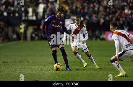 Madrid, Espagne. 29Th sep 2018. Gerard Piqué (FC Barcelone) au cours de la correspondance entre la Liga Rayo Vallecano et le FC Barcelone au stade Vallecas à Madrid. Credit : Manu Haiti/SOPA Images/ZUMA/Alamy Fil Live News Banque D'Images