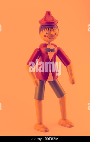 Marionnette pinocchio en bois - récit traditionnel caractère fantaisie Banque D'Images