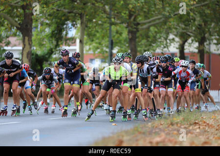 Berlin, Allemagne/Berlin, 16 septembre 2018, petits et grands groupes de patineurs pendant le marathon de Berlin sur la Hohenzollerndamm. Banque D'Images