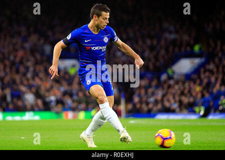 Londres, Royaume-Uni. 4ème Nov 2018. Cesar Azpilicueta de Chelsea en action. Premier League, Chelsea v Crystal Palace à Stamford Bridge à Londres le dimanche 4 novembre 2018. Ce droit ne peut être utilisé qu'à des fins rédactionnelles. Usage éditorial uniquement, licence requise pour un usage commercial. Aucune utilisation de pari, de jeux ou d'un seul club/ligue/dvd publications. pic par Steffan Bowen/ Andrew Orchard la photographie de sport/Alamy live news Banque D'Images