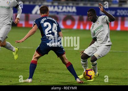 FOOTBALL - Ligue espagnole - HUESCA V GETAFE Djene de Getafe en action au cours de la ligue espagnole, la Liga Santander, match de football entre Huesca et Getafe le 4 novembre 2018 à Alcoraz stadium à Huesca, Espagne. (Photo par VerÃ³nica Lacasa/Cordon Cordon) Appuyez sur appuyez sur Banque D'Images