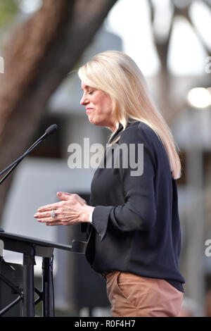 Boca Raton, FL, USA. 08Th Nov, 2018. Ron DeSantis, Rudy Giuliani et Procureur général Pam Bondi dans Boca Raton, le 4 novembre 2018 à Boca Raton, en Floride. Credit : Hoo Me.Com/Media Punch *** Aucun documents Ny***/Alamy Live News Banque D'Images