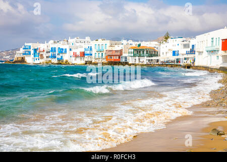 Célèbre ville de Mykonos couleurs de la petite Venise, l'île de Mykonos, Cyclades, Grèce Banque D'Images