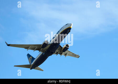 Ryan Air Boeing au décollage Banque D'Images