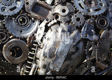 Des pièces de voiture fondus ensemble pour faire un motif / jigsaw Banque D'Images