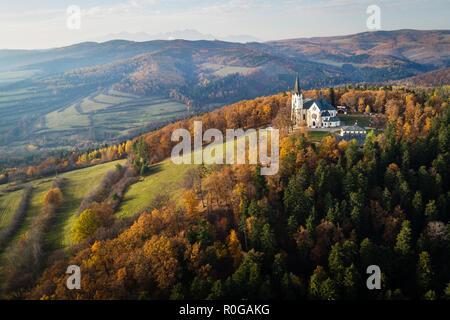 Vue aérienne de la Basilique de la Visitation de la Bienheureuse Vierge Marie à Levoca, Slovaquie Banque D'Images
