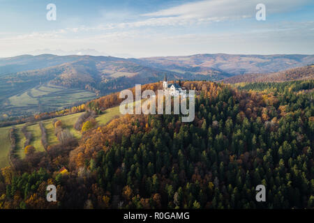 Vue aérienne de la Basilique de la Visitation de la Bienheureuse Vierge Marie à Levoca, Slovaquie Banque D'Images