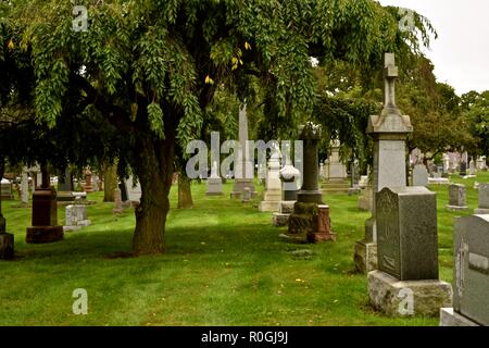 L'ancien cimetière de St Boniface à Chicago a été le premier cimetière allemand datant de la guerre civile période avec certains monuments de l'époque. Banque D'Images