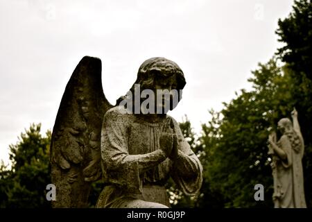 L'ancien cimetière de St Boniface à Chicago a été le premier cimetière allemand datant de la guerre civile période avec certains monuments de l'époque. Banque D'Images