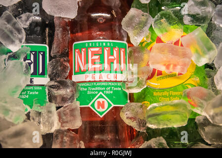 Old-time sodas sur la glace dans une Géorgie Nord-est old country store. (USA) Banque D'Images