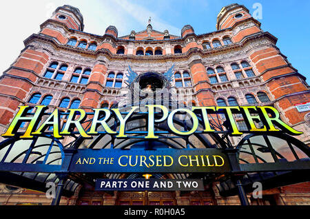 Harry Potter et l'enfant maudit au Palace Theatre, Londres, Angleterre, Royaume-Uni. Banque D'Images