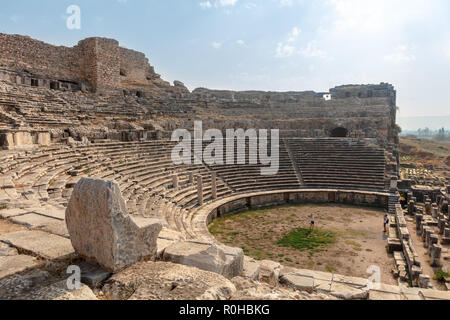 Ruines de l'ancien théâtre à Milet dans la province d'Aydin Turquie. Banque D'Images
