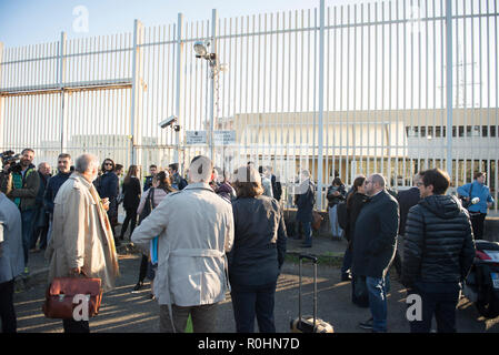 Turin, Piémont, Italie. 23 Oct, 2018. Turin, Italy-October 23, 2018 : audience préliminaire du procès pour les faits de la Piazza San Carlo, où le 3 juin 2017 lors de la projection sur la maxi-écran de la finale de la Ligue des Champions, une série de vagues de panique parmi les nombreux fans de la Juventus a causé la blessure de 1527 personnes en raison de l'éclats des bouteilles en verre, la mort d'Erika Pioletti et un autre a été paralysé. Crédit : Stefano Guidi/ZUMA/Alamy Fil Live News Banque D'Images