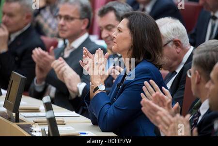 05 novembre 2018, la Bavière, München : Ilse Aigner (CSU) assiste à la session constitutive du 18e parlement bavarois. Photo : Sven Hoppe/dpa Banque D'Images