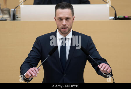 05 novembre 2018, la Bavière, München : Christoph Maier (AfD) parle au cours de la session constitutive du 18e parlement bavarois. Photo : Sven Hoppe/dpa Banque D'Images