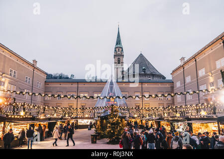 Marché de Noël à Salzbourg Banque D'Images