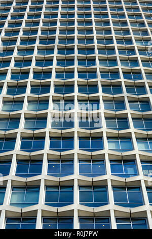 Centre Point immeuble, Londres, Angleterre, Royaume-Uni. Tour de 33 étages dans le style brutaliste, 1966. Détail Banque D'Images