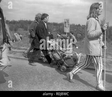 Beatniks prendre part à l'Aldermaston à Londres en mars. Banque D'Images