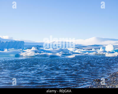 Glasier jökulsárlón lagoon en Islande en soir Banque D'Images