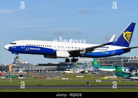 Ryanair Boeing 737-800 avec dreamliner livery Banque D'Images