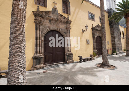 Tenerife, Espagne - septembre 2018 : Belle vieille église (Iglesia de nuestra señora de Los Angeles) à Garachico Banque D'Images