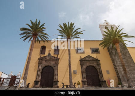 Tenerife, Espagne - septembre 2018 : Belle vieille église (Iglesia de nuestra señora de Los Angeles) à Garachico Banque D'Images